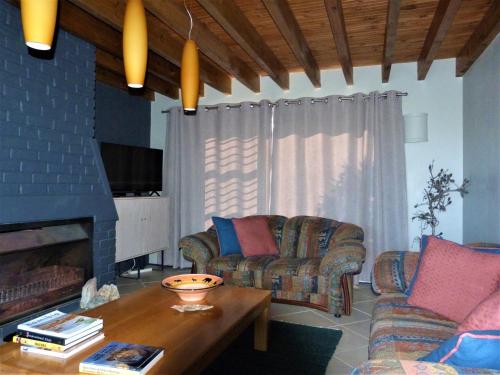 27 Hilltops - thumb 3