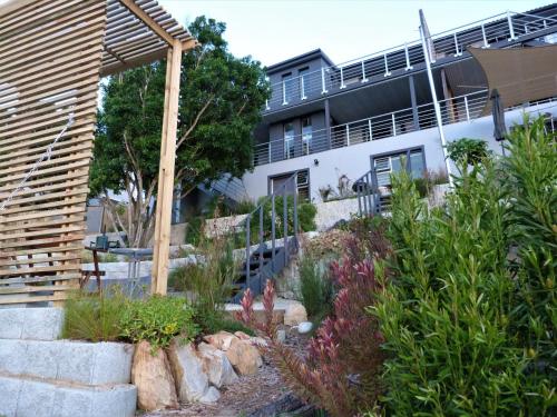 27 Hilltops - thumb 1