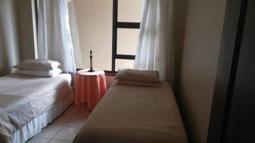 24 Topanga - thumb 2