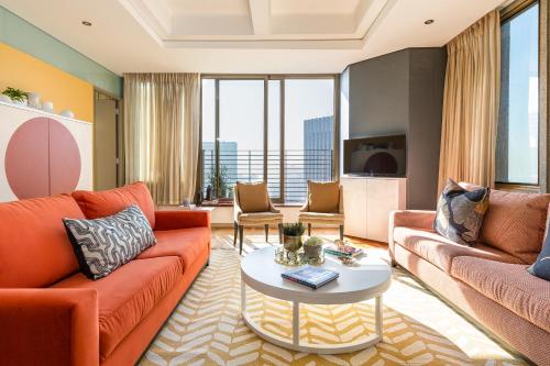 2001 Cartwright - Top Floor, Serviced, Secure Parking With 24hr Check-in - thumb 0