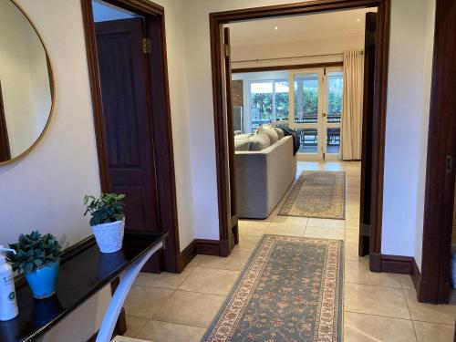 2 Rawdons Country Estate - thumb 1