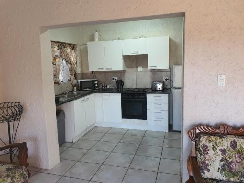 2 Bedroom Cottage - thumb 1