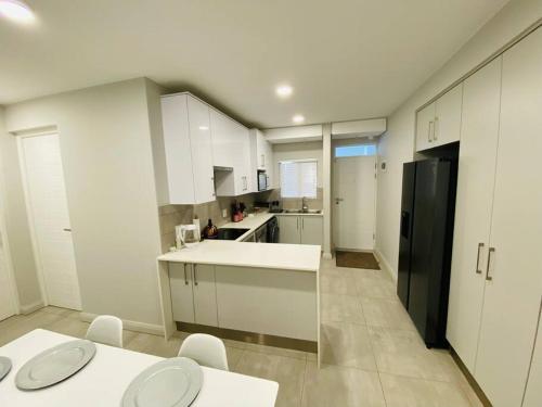 2 Bedroom Bellamare Holiday Beach Apartment - thumb 1