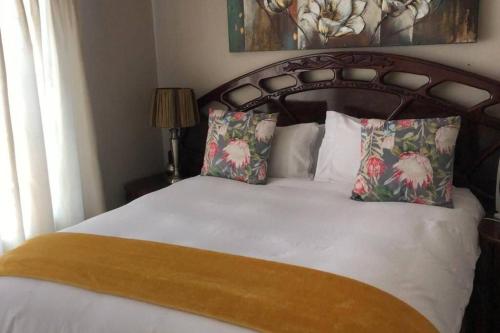 2 Bedroom Apartment, 5min Walking Distance To Mall - thumb 0