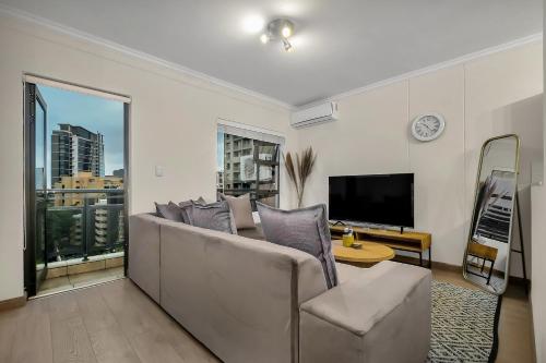2 Bedroom 2 Bath Luxury - Sandton CBD - thumb 0