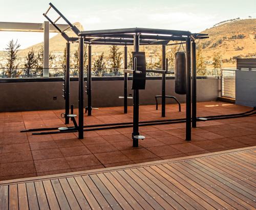 16 On Bree Luxury Studio Apartment With City Mountain Views - thumb 2