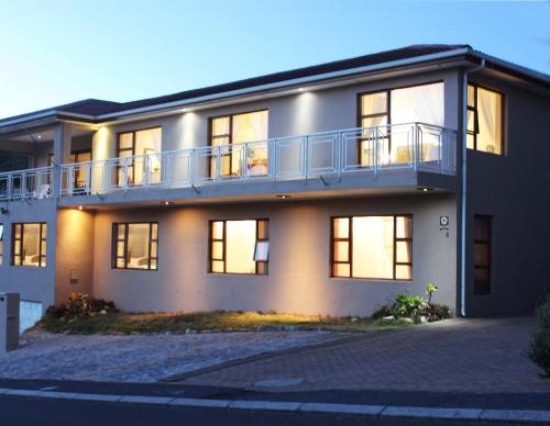 15 On Penguin Guesthouse - thumb 1