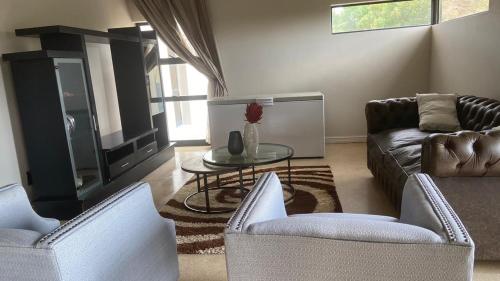 1424 @ Jasmine - thumb 1