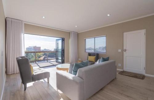 11 Upper Portswood Road - thumb 2