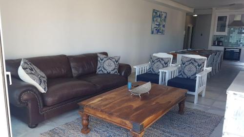 109 Da Gama On Beach - thumb 4