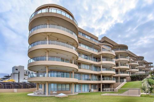 102 Bermuda-Comfortable Ground Floor On Main Beach - thumb 1