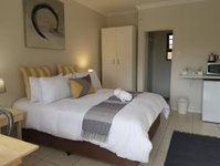 10 on Beresford Tourism Africa