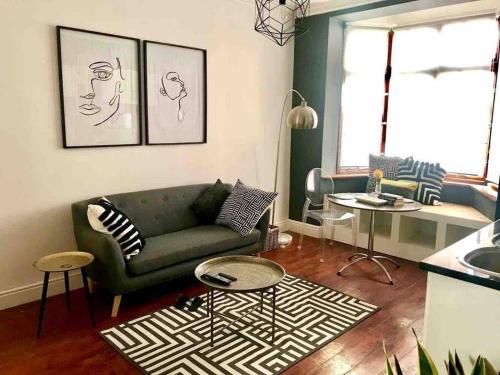 1-Bedroom Sea Point Gem - Perfect Location! - thumb 0