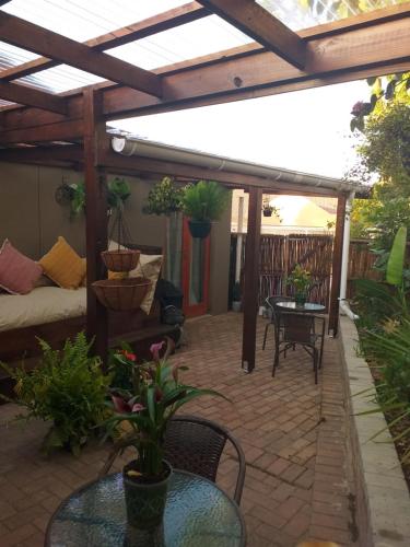 1 Bishops Rock Ave Flatlet B - thumb 2