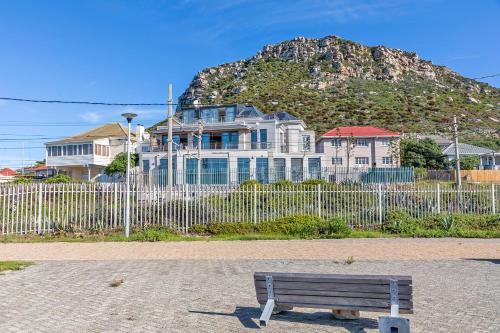 1 Bedroom Sparrow Unit Kalkbay - thumb 5