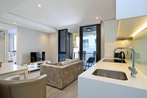 1 Bedroom Apartment At 35 On Main - thumb 0