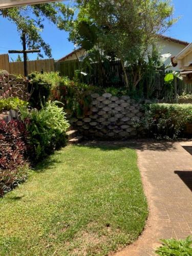 1 Bed Garden Flat - thumb 2