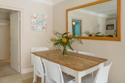 1 Bed Apartment In Beautiful Planet Africa - thumb 0