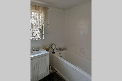 'Out Of Africa' On The Highway - thumb 4