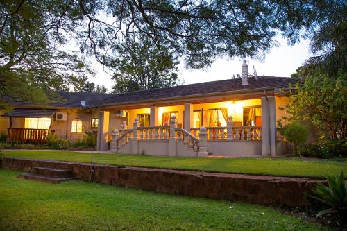 Bush Lovers Lodge - thumb 0