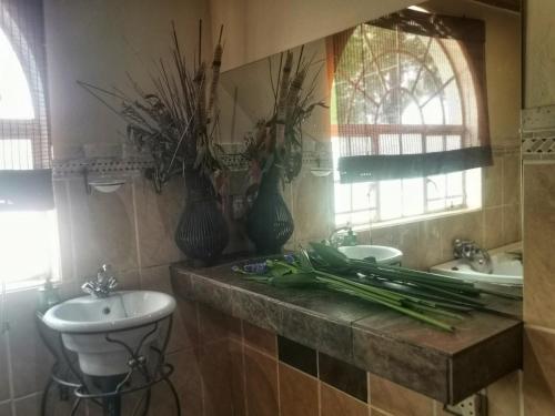 Bushmans Rest - thumb 3