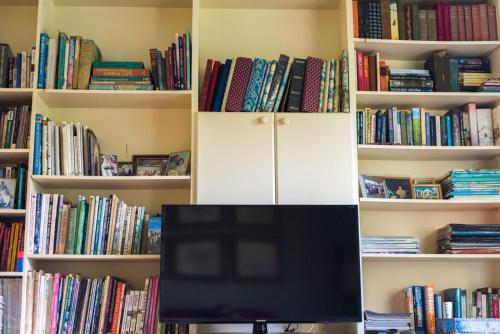 Button Birding Smithfield Guesthouse - thumb 1