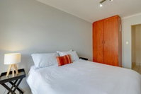 Central  Convenient Private Unit 14 less than 1km to EastGate Mall Tourism Africa