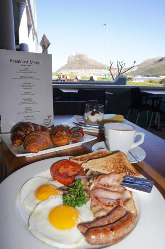 Chapmans Peak Beach Hotel - thumb 3