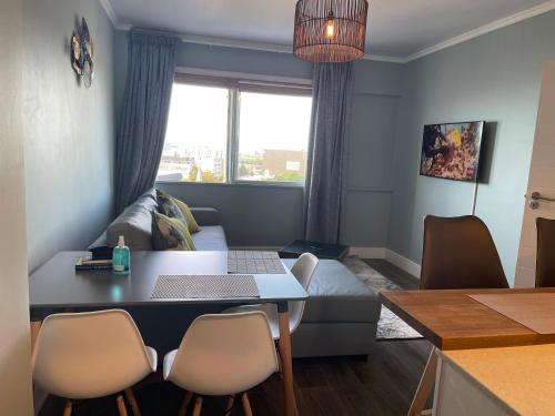 CJâ€™s OceanCityView Modern Secure 1 Bed Apartment - thumb 1