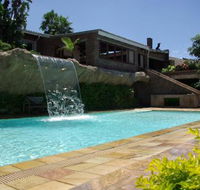 Columbus Guest House - Tourism Africa