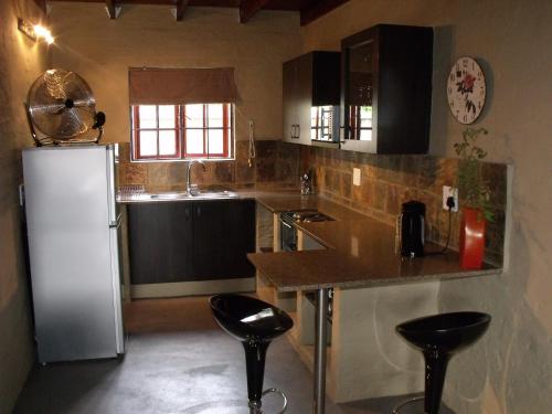 Commalong Lodge - thumb 2