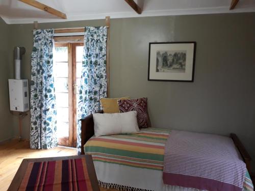 Cornelia's Field Cottage - thumb 1