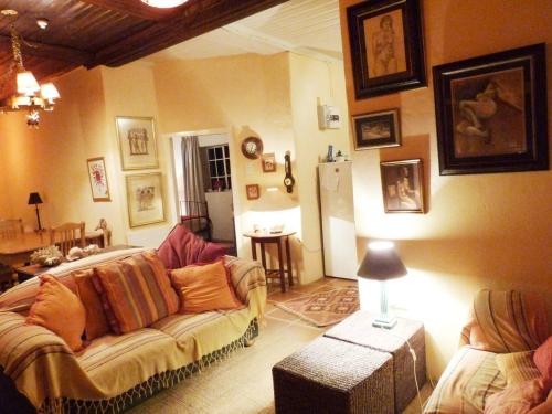 Cosy 6 Person Cottage With Mountain View - thumb 1