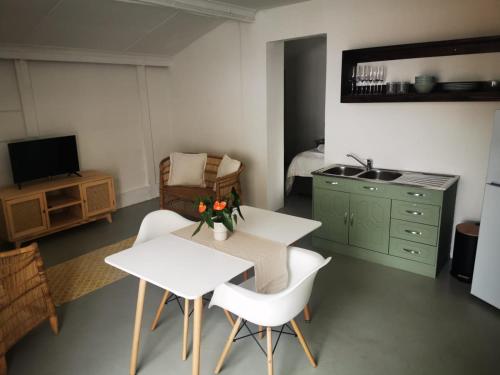 Cosy Cottage! - thumb 2