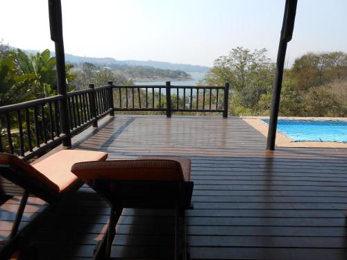 DaGama Lake Cottages(Fire Thorn & Sycamore Cottages) - thumb 0