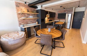 Docklands Luxury Two Bedroom Apartments