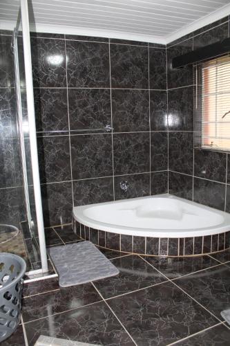 El Gran Chaparral Guest House - thumb 1