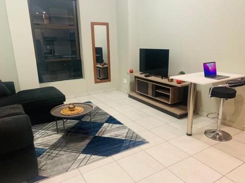 Elegant 1 Bedroom Unit - thumb 1