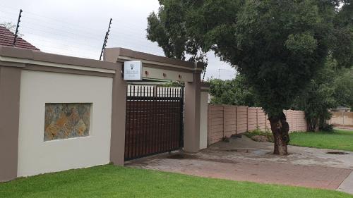 Elephant Bush Guest Cottage - thumb 3