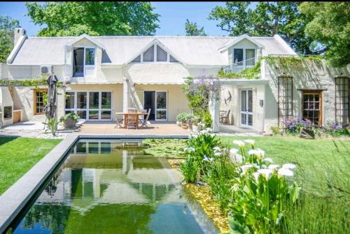 Ella's Country House - thumb 1