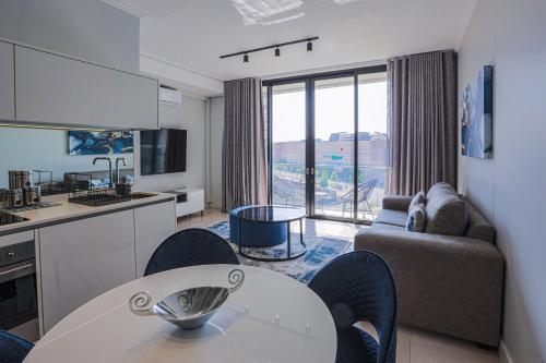Ellipse Waterfall Executive Apartments - thumb 1