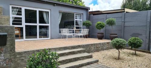 Emmaus Apartment - thumb 1