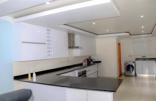 ESTHER PALACE - thumb 2