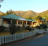 Fountain Baths Guest Cottages - Accommodation Africa
