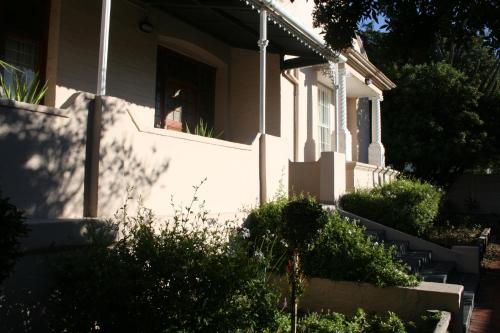 Glen Lilly Self Catering - thumb 0