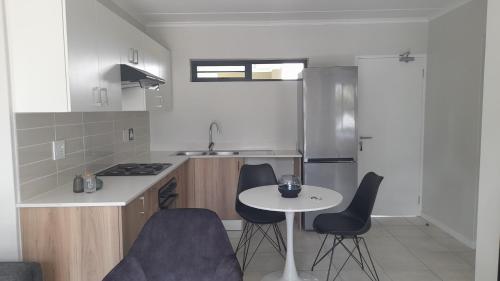 Greenpark Apartment - thumb 1