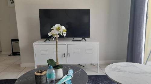 Greenpark Apartment - thumb 5