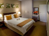 Guest Lodge Self Catering with choice of breakfast Tourism Africa