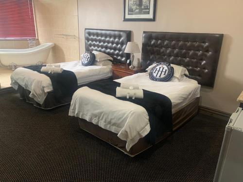 Halfway House Hotel - thumb 1