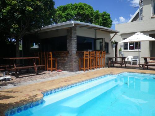 Hermanus Backpackers & Budget Accommodation - thumb 1